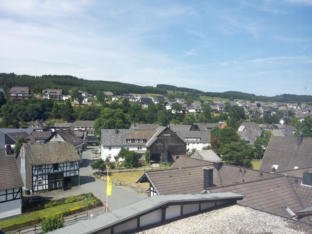 Pension "Dorfkrug" Winterberg Exterior photo